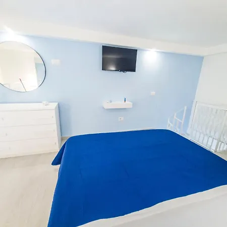 Partenope Dorata Apartmán Neapol